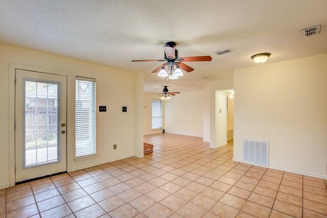 230 Brittany Drive, Euless, TX 76039
