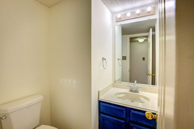 230 Brittany Drive, Euless, TX 76039
