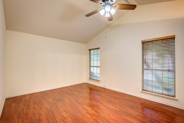 230 Brittany Drive, Euless, TX 76039