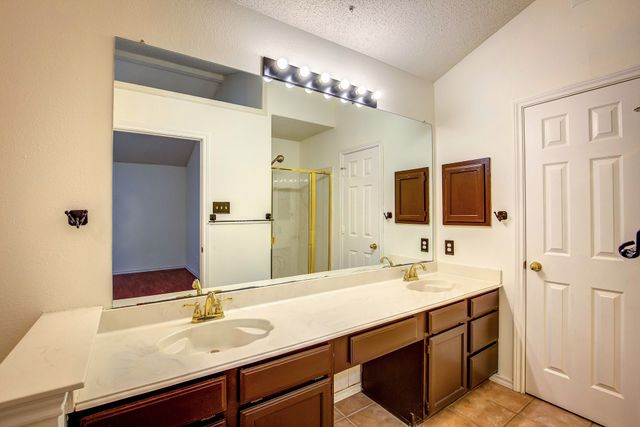 230 Brittany Drive, Euless, TX 76039