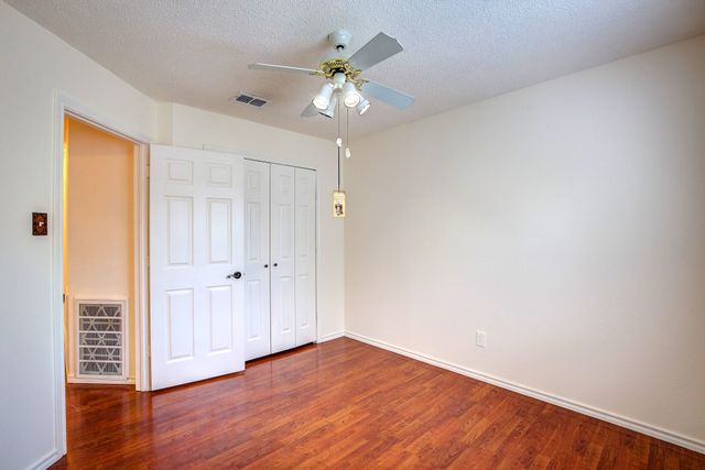230 Brittany Drive, Euless, TX 76039