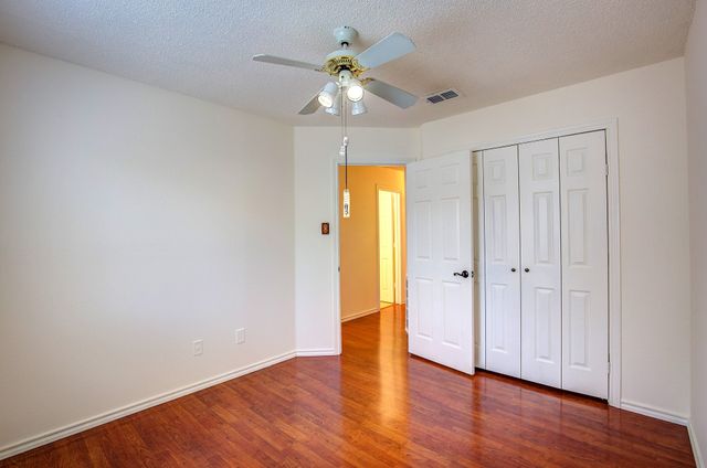 230 Brittany Drive, Euless, TX 76039