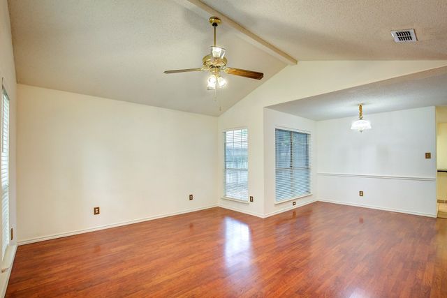 230 Brittany Drive, Euless, TX 76039