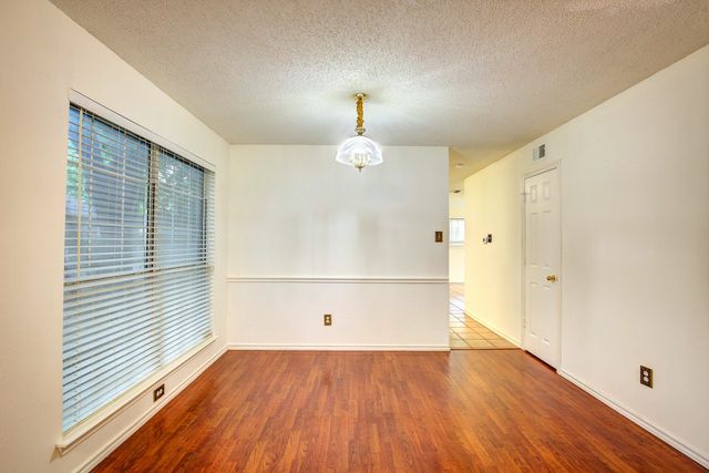 230 Brittany Drive, Euless, TX 76039