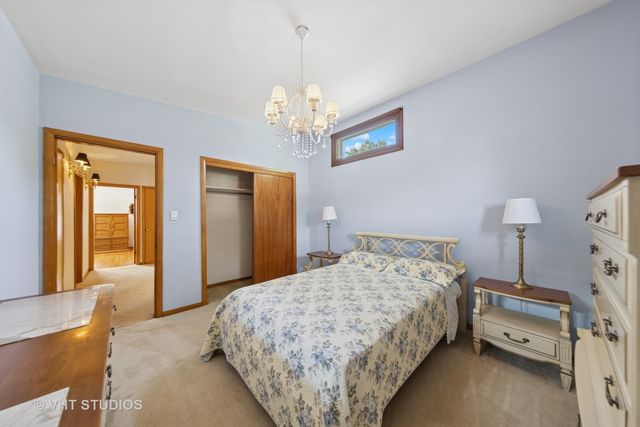 506 S Charleton Street, Willow Springs, IL 60480