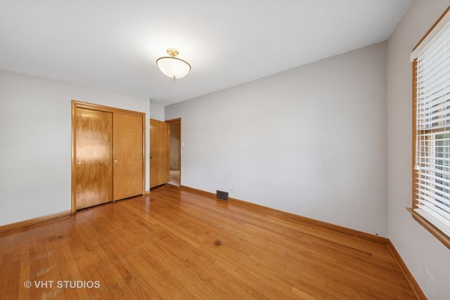 506 S Charleton Street, Willow Springs, IL 60480