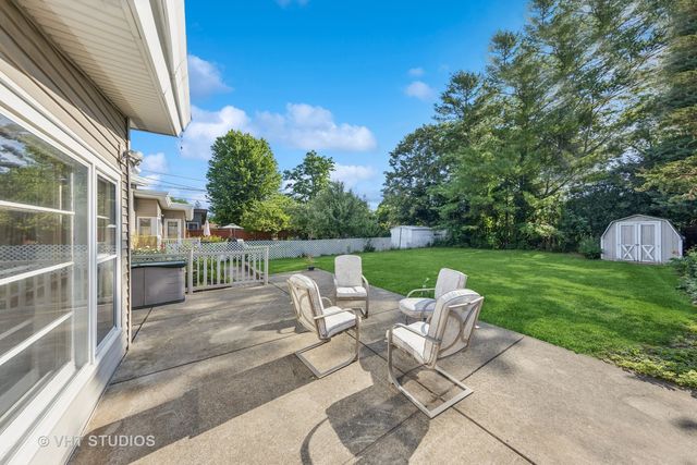506 S Charleton Street, Willow Springs, IL 60480