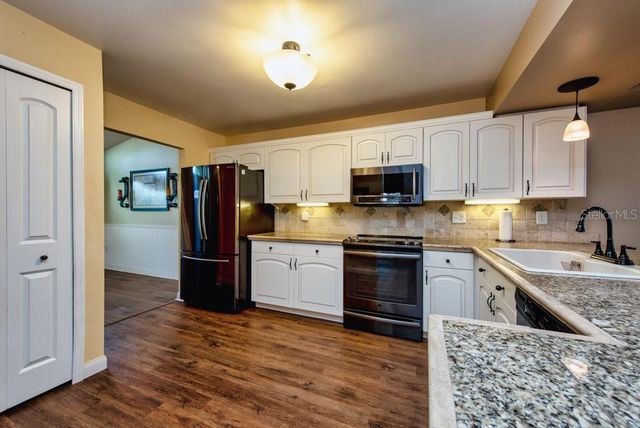 1304 GANGPLANK DRIVE, Valrico, FL 33594