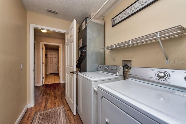 1304 GANGPLANK DRIVE, Valrico, FL 33594