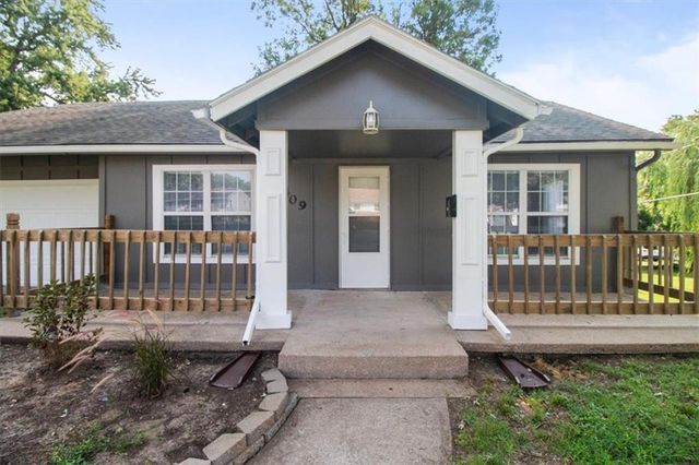 1409 S Kings Highway, Independence, MO 64055