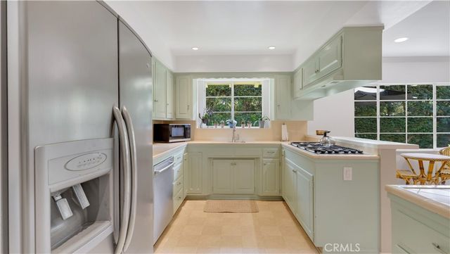 2313 N Baker, Santa Ana, CA 92706