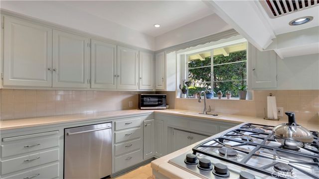 2313 N Baker, Santa Ana, CA 92706