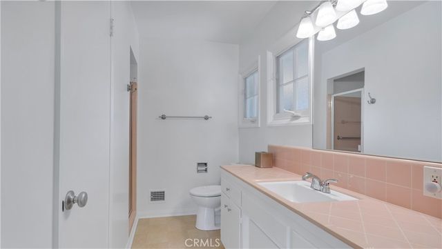 2313 N Baker, Santa Ana, CA 92706