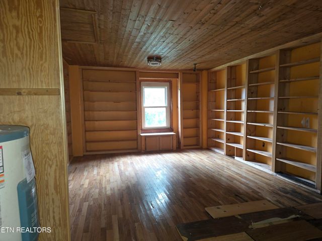 404 Cedar Fork Road, Tazewell, TN 37879
