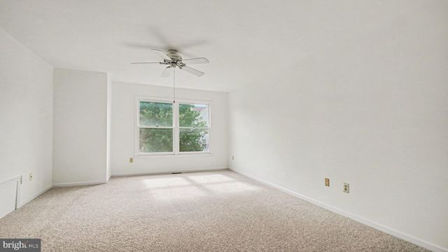 554 GREENWOOD CT, Harleysville, PA 19438