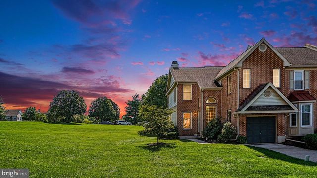 554 GREENWOOD CT, Harleysville, PA 19438