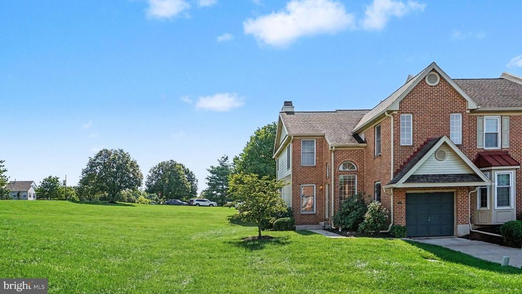 554 GREENWOOD CT, Harleysville, PA 19438
