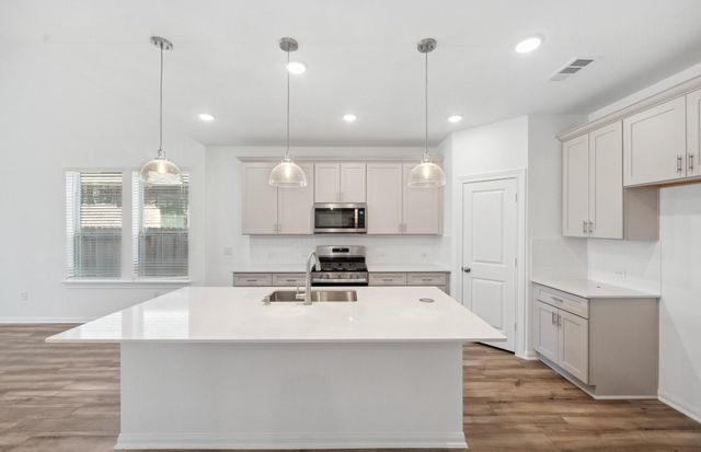 8663 Jam Session Drive, Montgomery, TX 77316