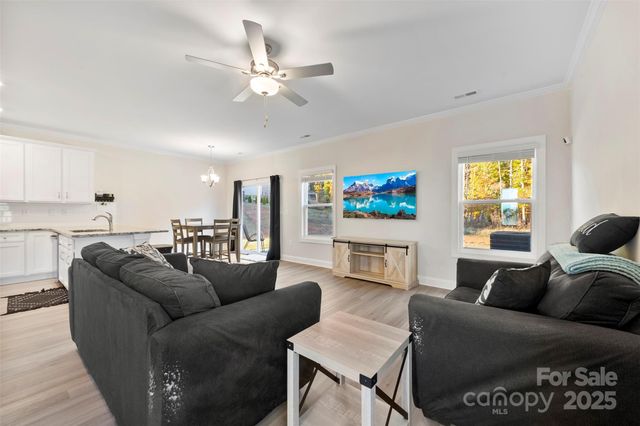 128 N Sina Street, Troutman, NC 28166