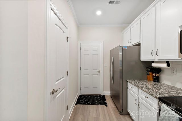 128 N Sina Street, Troutman, NC 28166