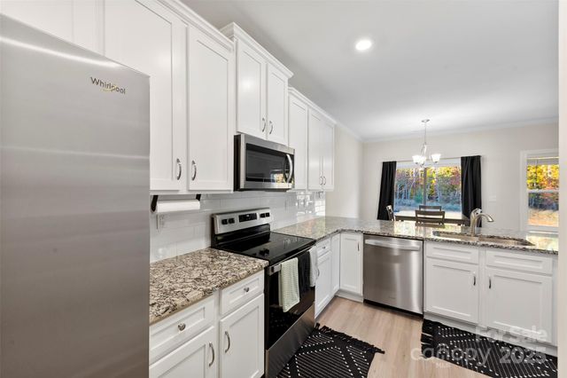 128 N Sina Street, Troutman, NC 28166