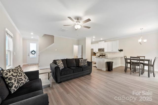 128 N Sina Street, Troutman, NC 28166