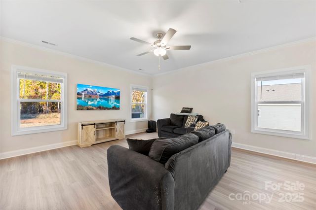 128 N Sina Street, Troutman, NC 28166