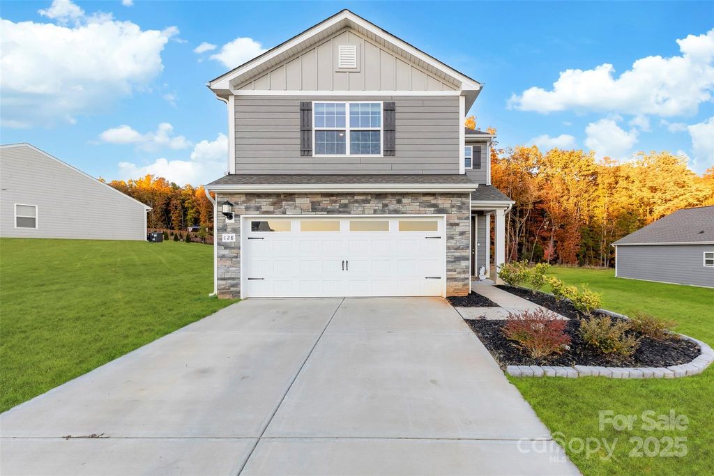 128 N Sina Street, Troutman, NC 28166