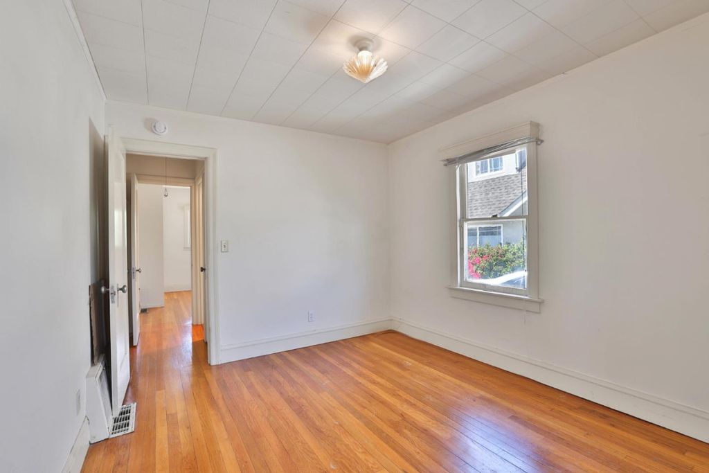 property-img
