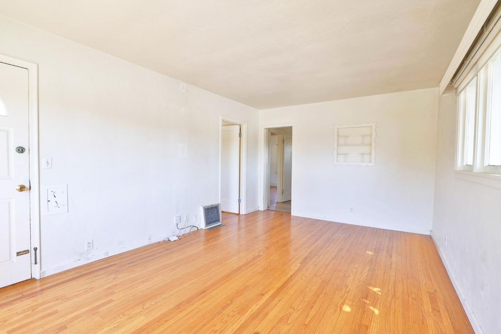 property-img