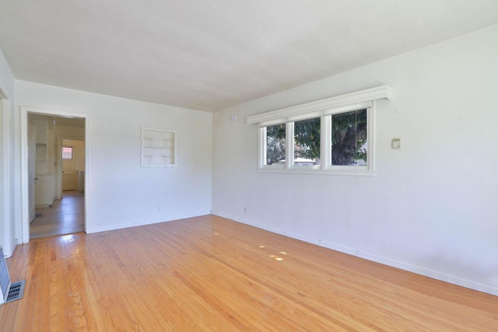 property-img