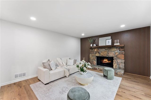 3184 Creek Drive, Marietta, GA 30062