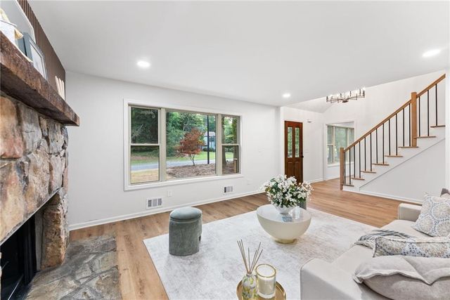 3184 Creek Drive, Marietta, GA 30062