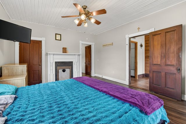 4225 New Harmony Rd, Hartsville, TN 37074
