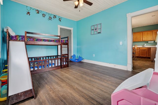 4225 New Harmony Rd, Hartsville, TN 37074