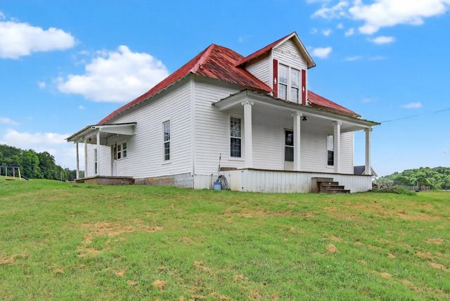 4225 New Harmony Rd, Hartsville, TN 37074