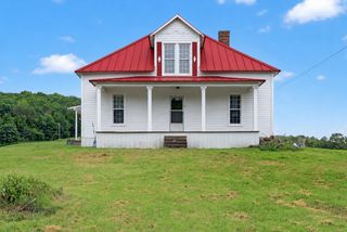 4225 New Harmony Rd, Hartsville, TN 37074