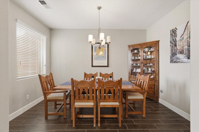 1803 Truchas Peak Trail NE, Rio Rancho, NM 87144