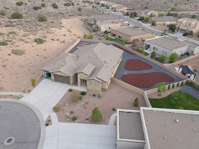 1803 Truchas Peak Trail NE, Rio Rancho, NM 87144