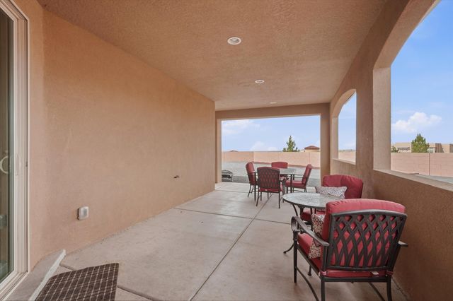 1803 Truchas Peak Trail NE, Rio Rancho, NM 87144