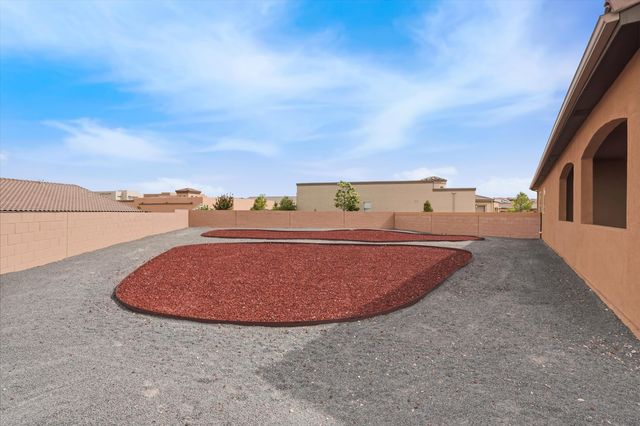 1803 Truchas Peak Trail NE, Rio Rancho, NM 87144