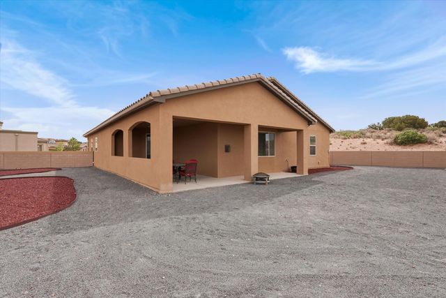 1803 Truchas Peak Trail NE, Rio Rancho, NM 87144