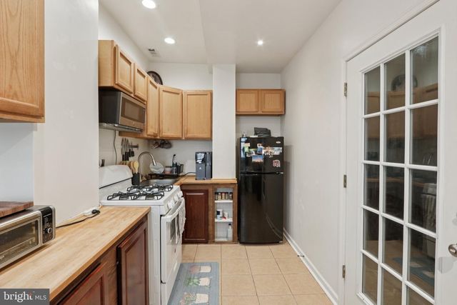 2438 TULIP ST, Philadelphia, PA 19125