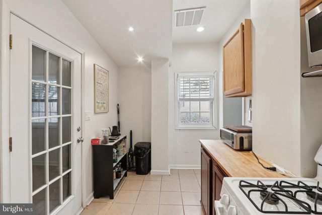 2438 TULIP ST, Philadelphia, PA 19125