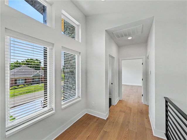 6 Francis Drive, Bella Vista, AR 72715