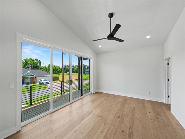 6 Francis Drive, Bella Vista, AR 72715