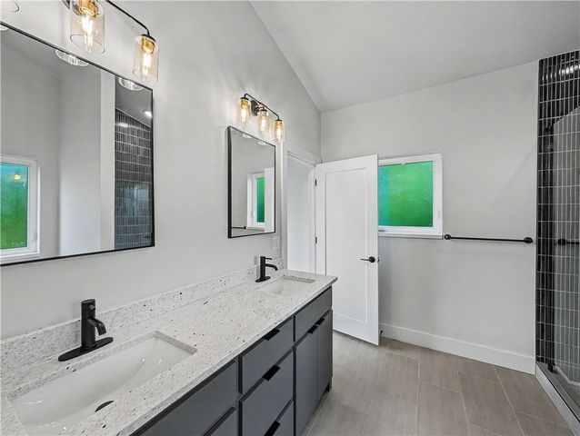 6 Francis Drive, Bella Vista, AR 72715