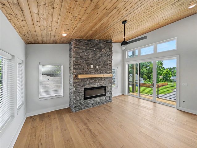 6 Francis Drive, Bella Vista, AR 72715