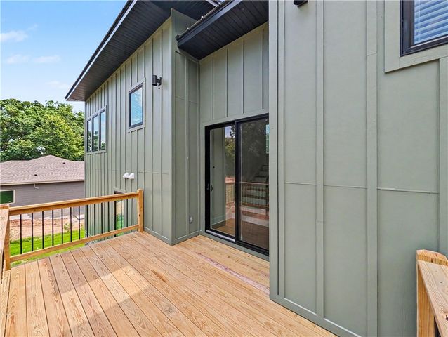 6 Francis Drive, Bella Vista, AR 72715