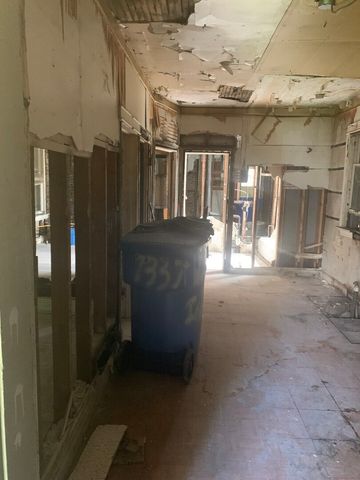 6840 S Indiana Avenue, Chicago, IL 60637